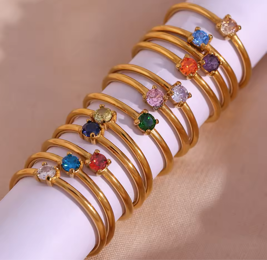 Anel deslizante com pedra zodiacal em ouro