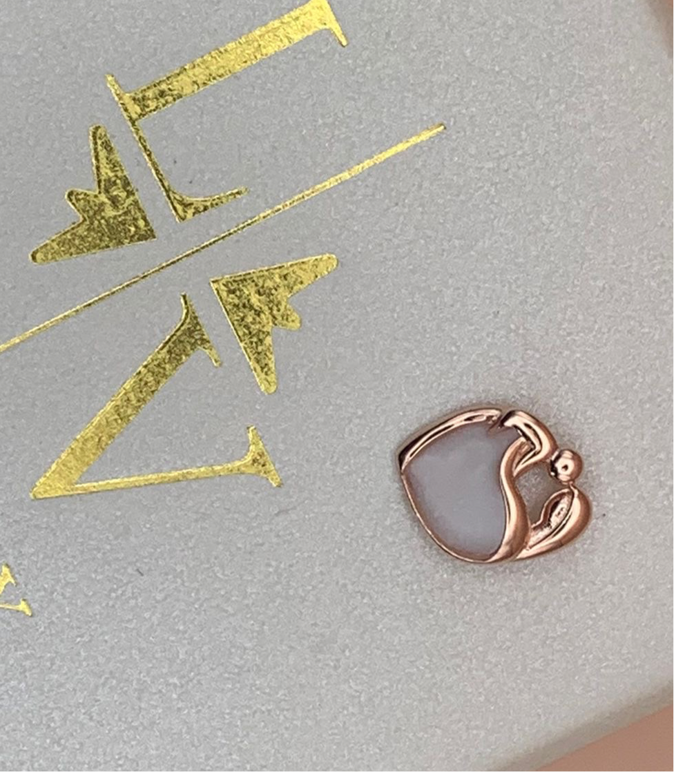 Ciondolo amore della mamma in oro massiccio (14 carati)