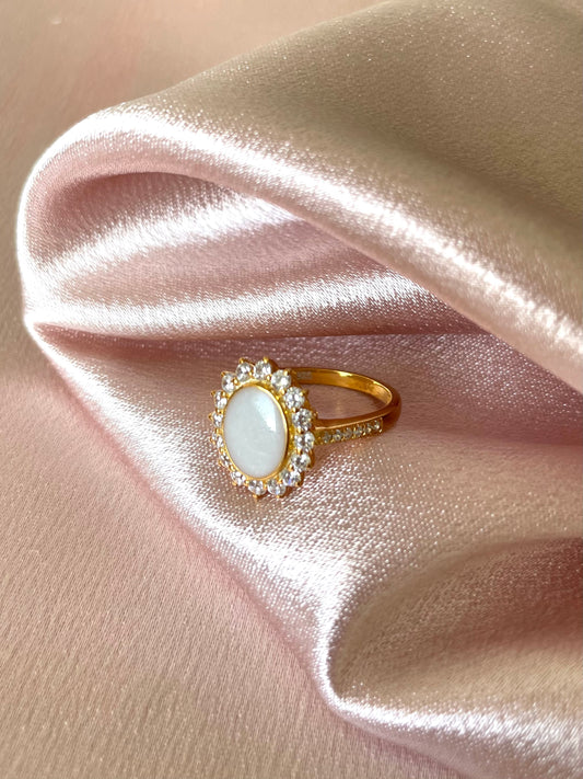 Bague Reine or massif 14 carats