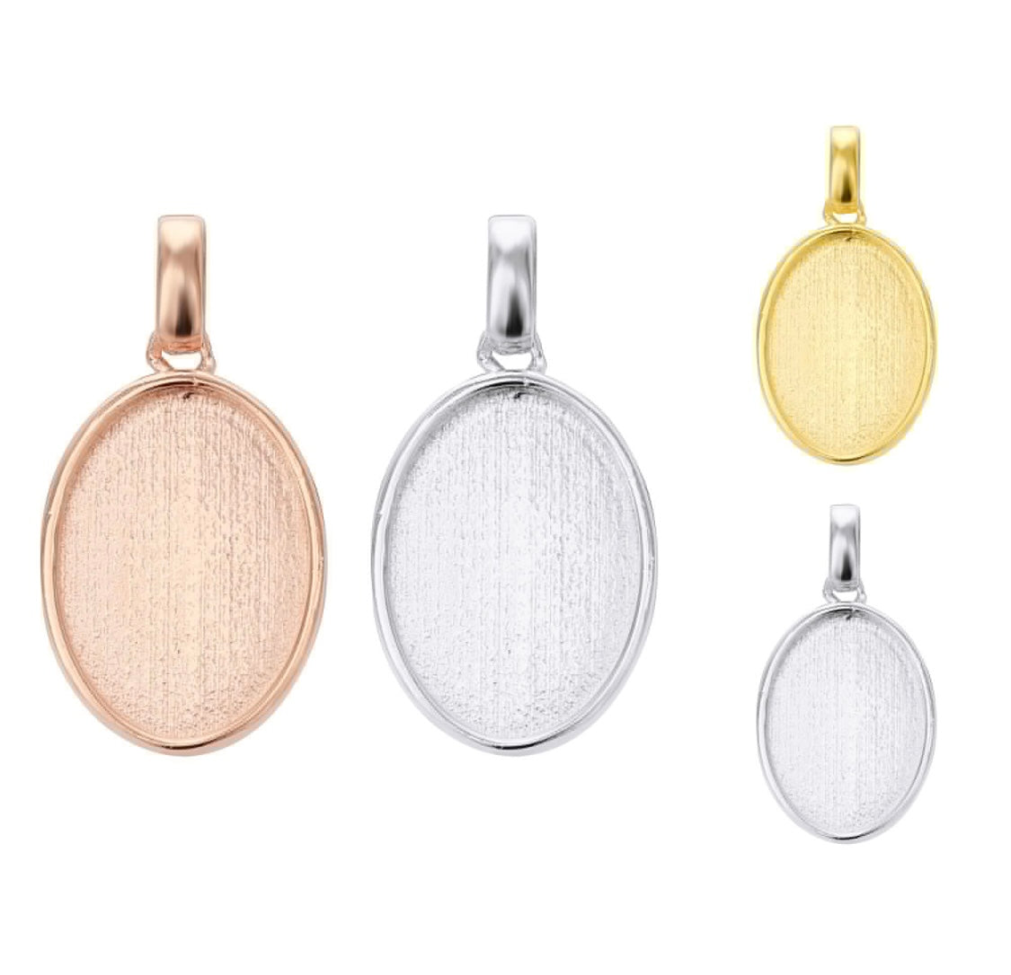 Pendentif ovale en or massif (14 carats)