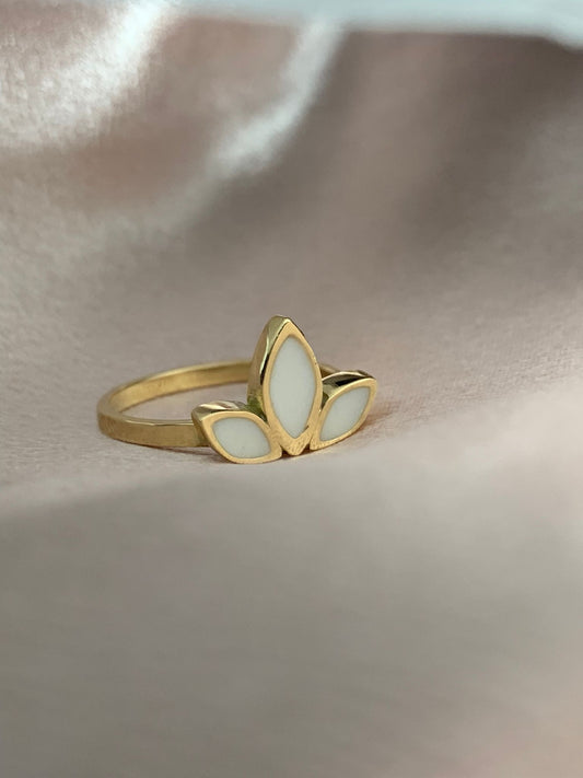 La bague lait maternel fleur de lotus-Or 14 carats