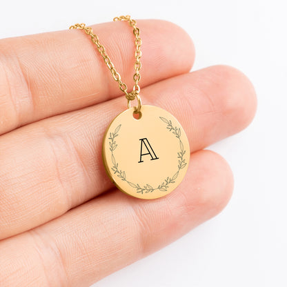 colar de moeda com folhas e letras iniciais - prata - ouro rosa - ouro