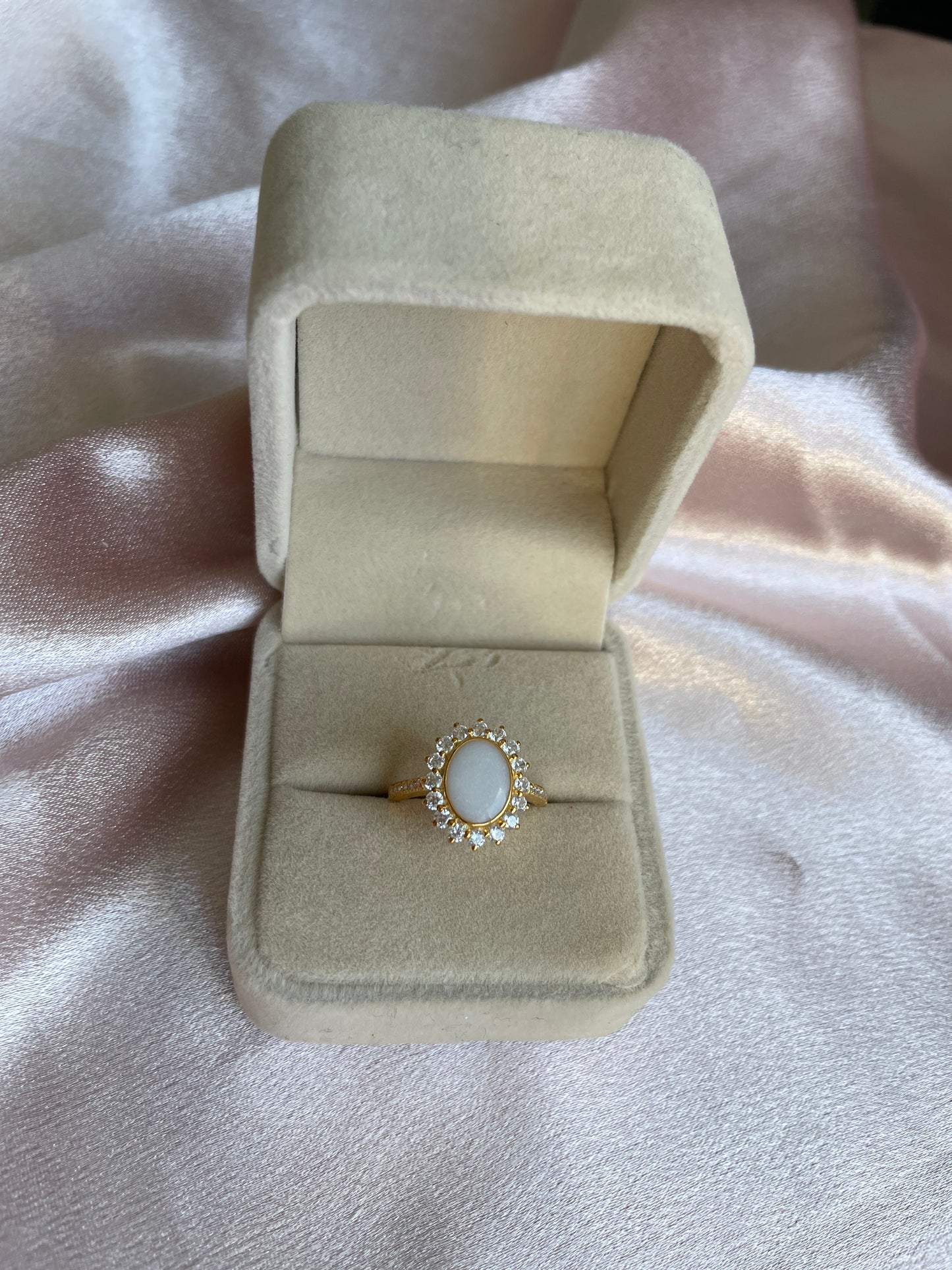 Bague Reine or massif 14 carats