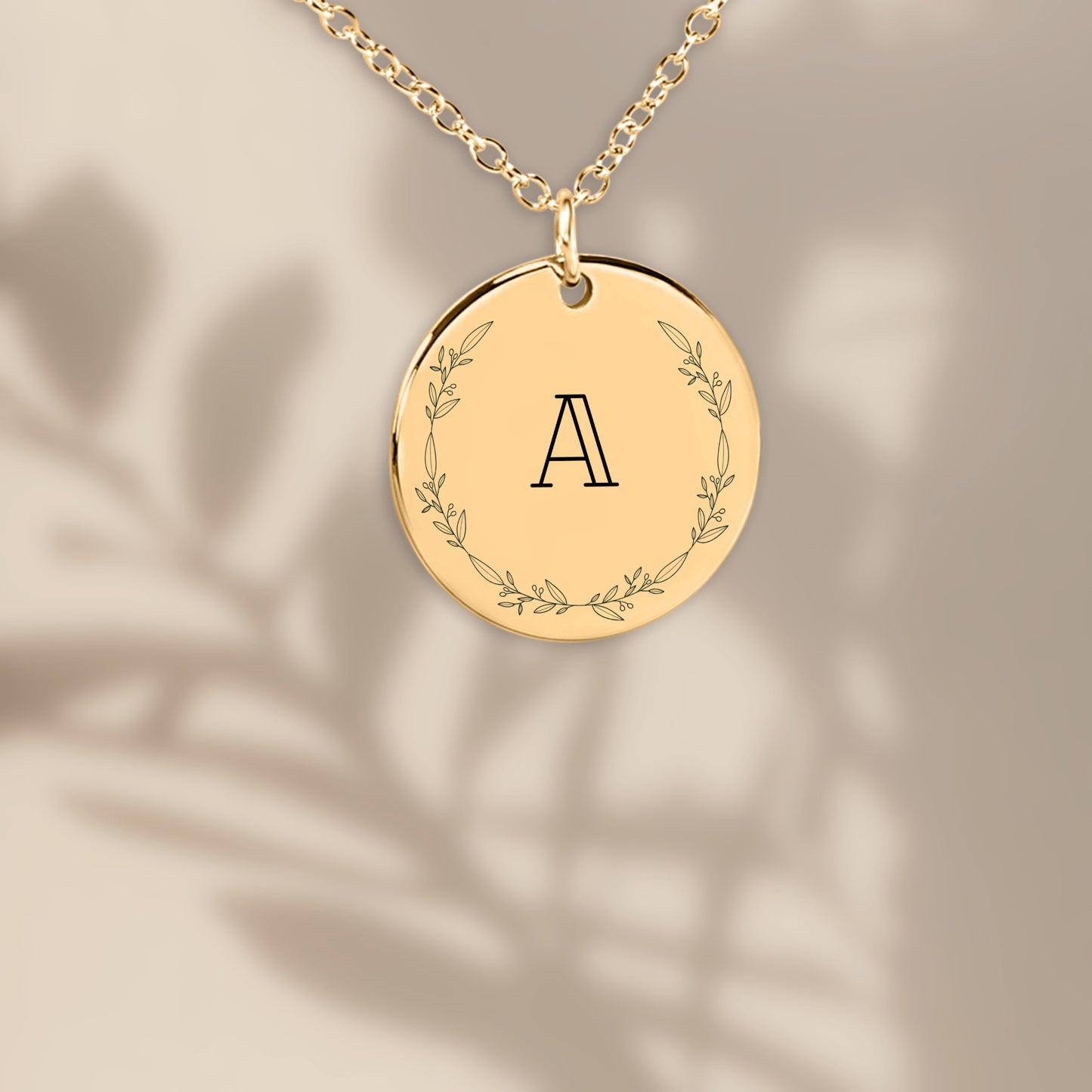 colar de moeda com folhas e letras iniciais - prata - ouro rosa - ouro