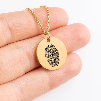 Gravura de impressão digital em colar de moeda - prata - ouro rosa - ouro