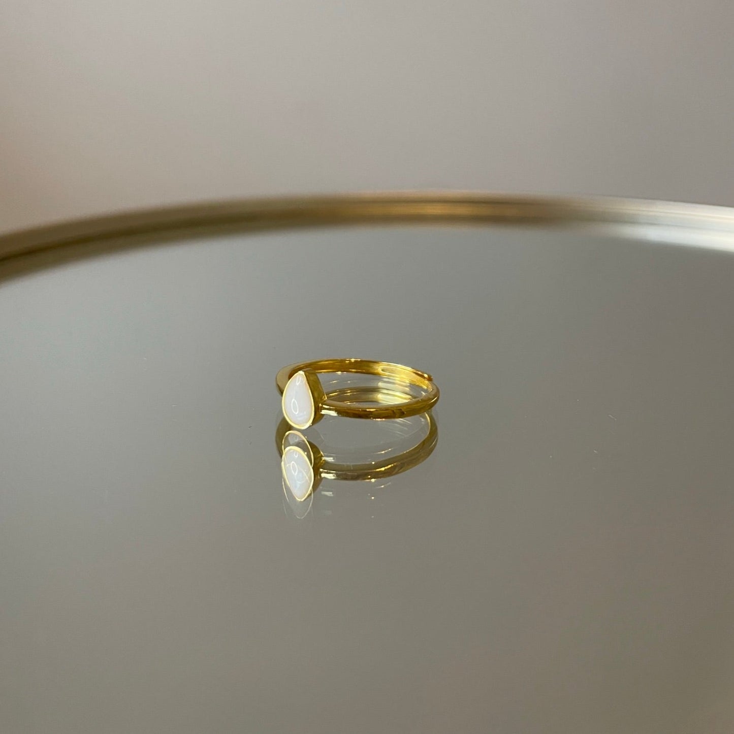 Anello per latte materno Odette in oro (14 carati).